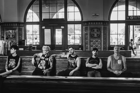 Ballyhoo! 011